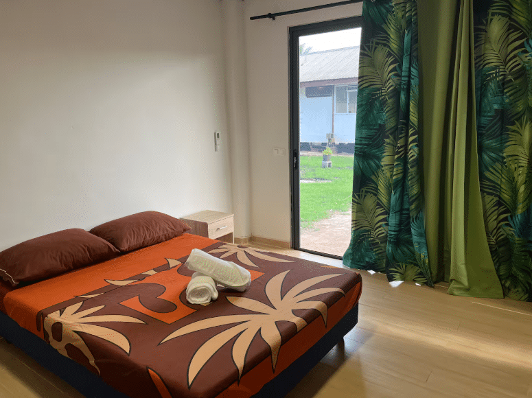 Chambres confort avec voiture et ponton privé à Huahine – Chambres d’hôte à Huahine